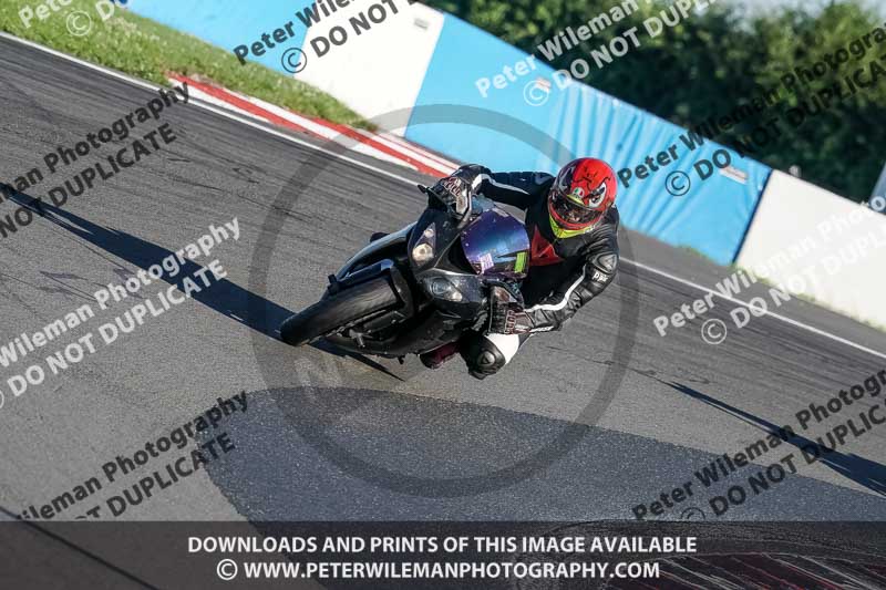 donington no limits trackday;donington park photographs;donington trackday photographs;no limits trackdays;peter wileman photography;trackday digital images;trackday photos